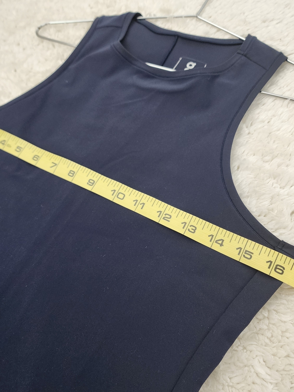 On Running Movement Tank Women Medium Navy Blue Athletic Workout Yoga Gorpcore - Picture 5 of 8